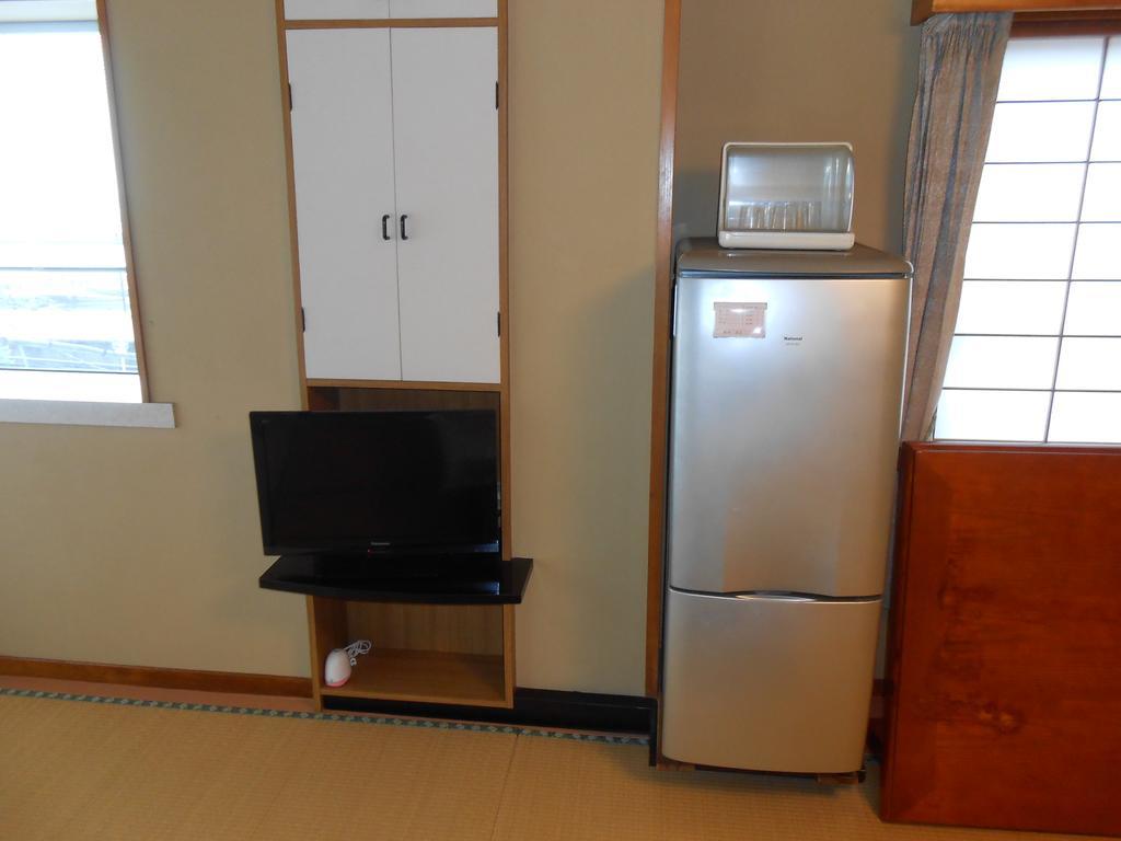 Minshuku Shigemura Hotell Atami  Exteriör bild