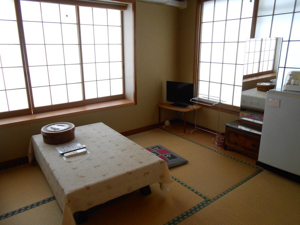 Minshuku Shigemura Hotell Atami  Exteriör bild